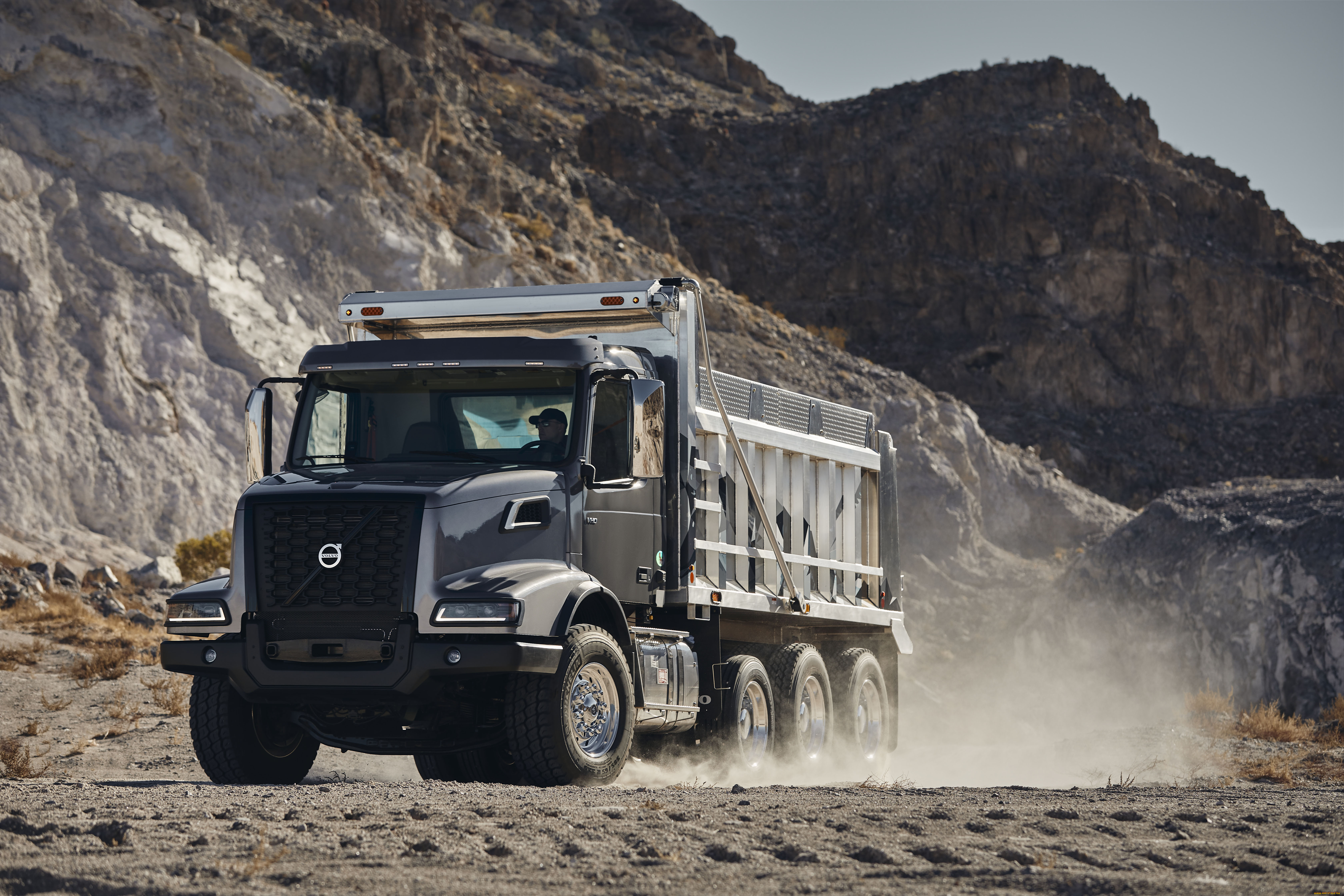 , volvo trucks, volvo